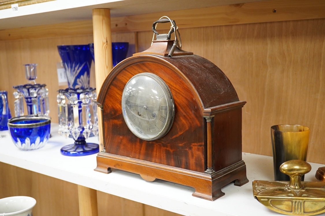 An Edwardian mantel clock, the dial inscribed Sir John Bennet Ltd, Paris, with pendulum and key, 31cm high